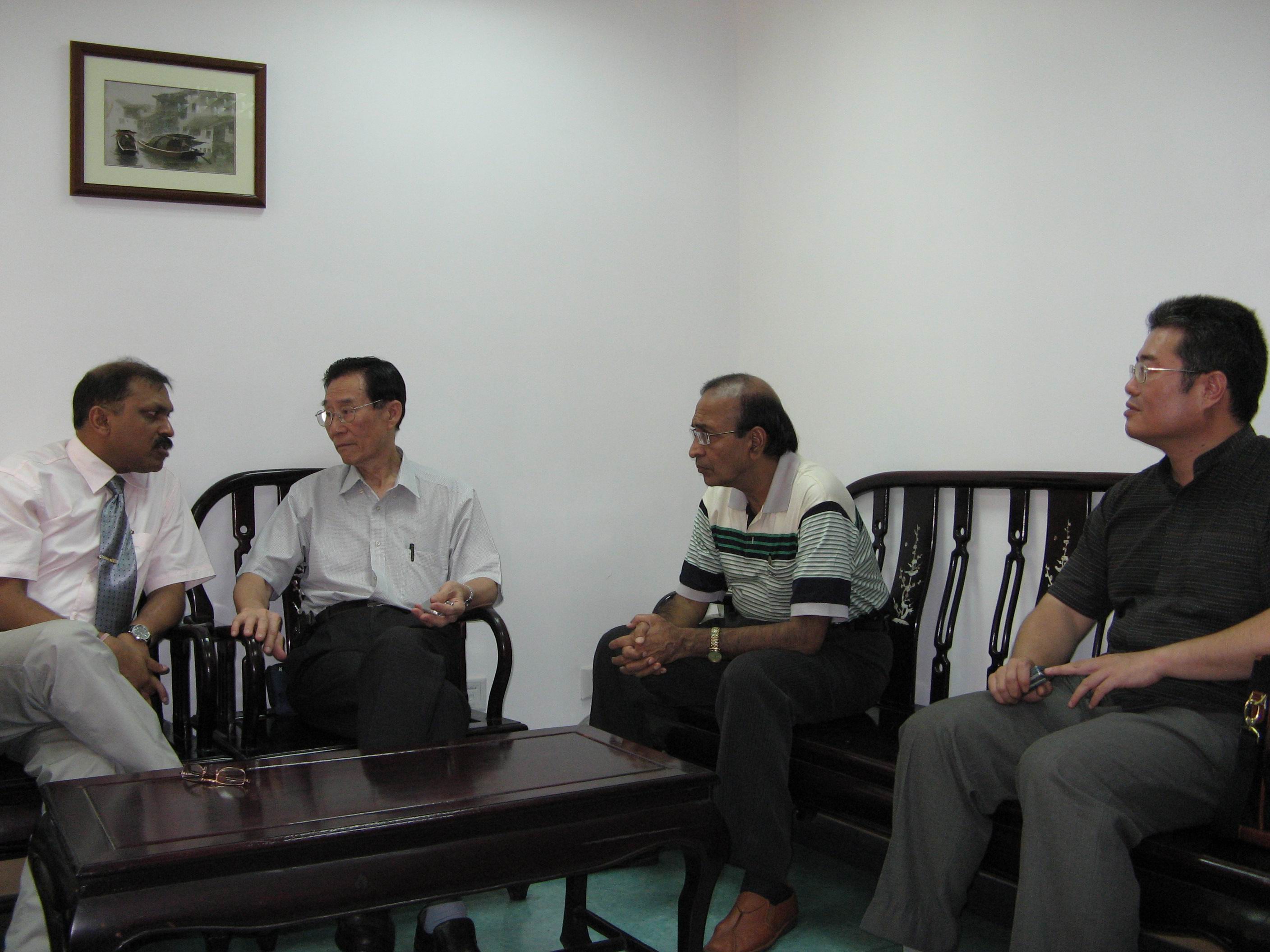 ӡ��ҽѧר�Ҿ����ⷴ�����ٴ�Ӧ����֣�������ڽ�����ѯ